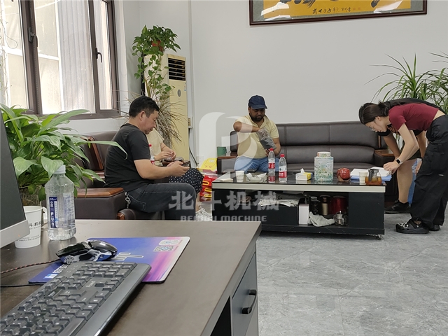 孟加拉國(guó)客戶到我公司考察、洽談合作